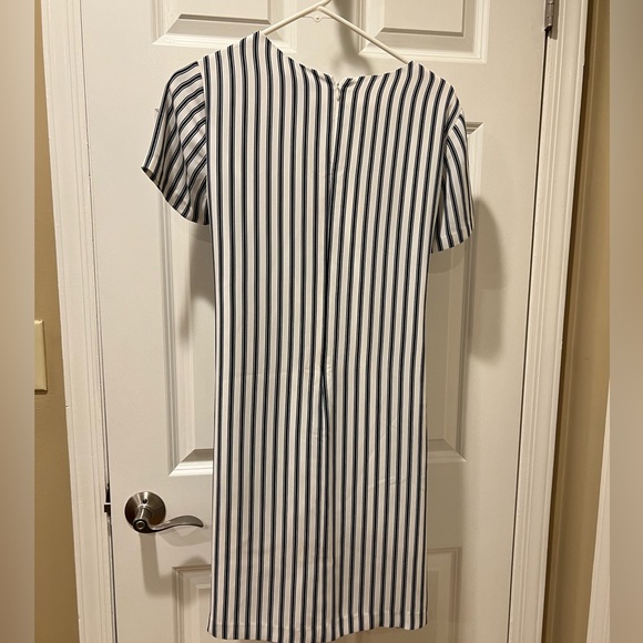 Dylan Gray Striped Dress / Size 6 / Like New! - Picture 2 of 3
